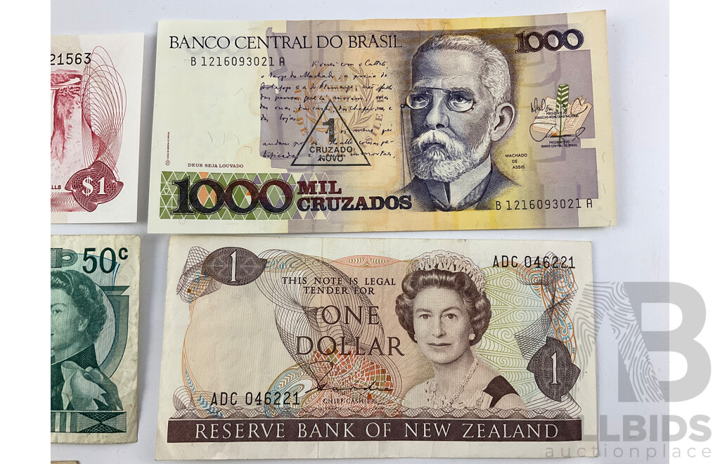 Collection of International Vintage Banknotes Including Guyana, Fiji, Egypt, Brazil, Italy, New Zealand, Ecuador, Thailand, Vietnam