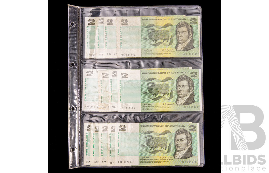 Thirteen Australian 1968 COA Two Dollar Notes Phillips/Randall R83