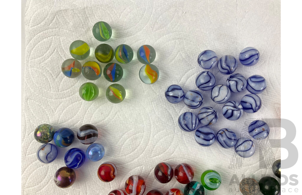 Collection of Vintage Glass Marbles Including Cats Eyes and Comets - Approximately 750 Grams