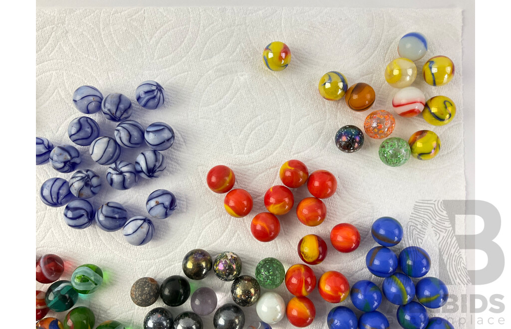 Collection of Vintage Glass Marbles Including Cats Eyes and Comets - Approximately 750 Grams