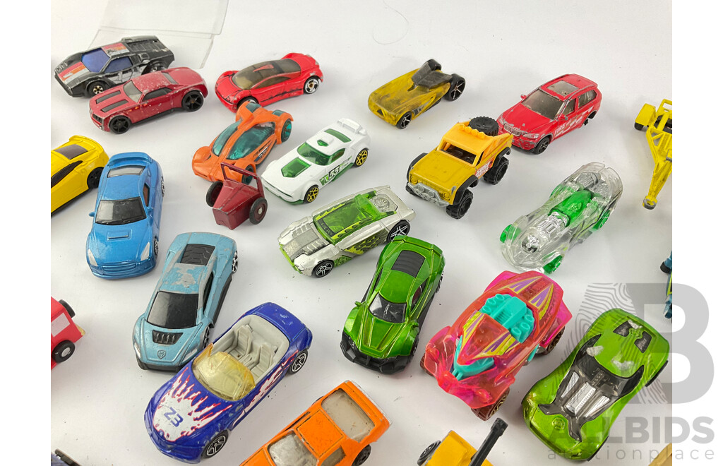 Collection of Diecast Cars Including Matchbox and Hot Wheels