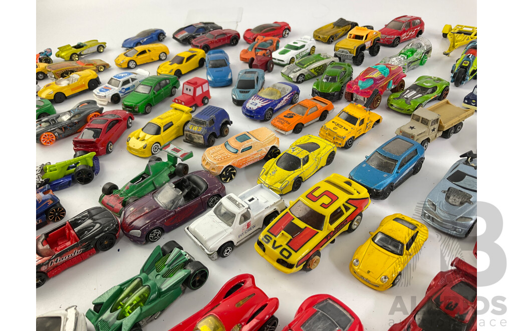 Collection of Diecast Cars Including Matchbox and Hot Wheels