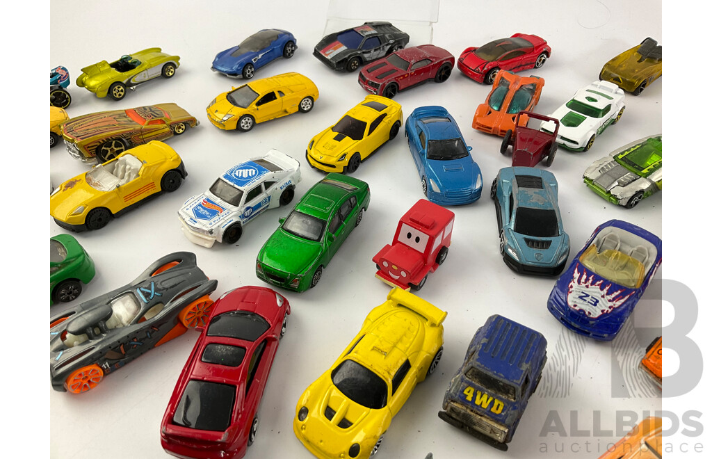 Collection of Diecast Cars Including Matchbox and Hot Wheels