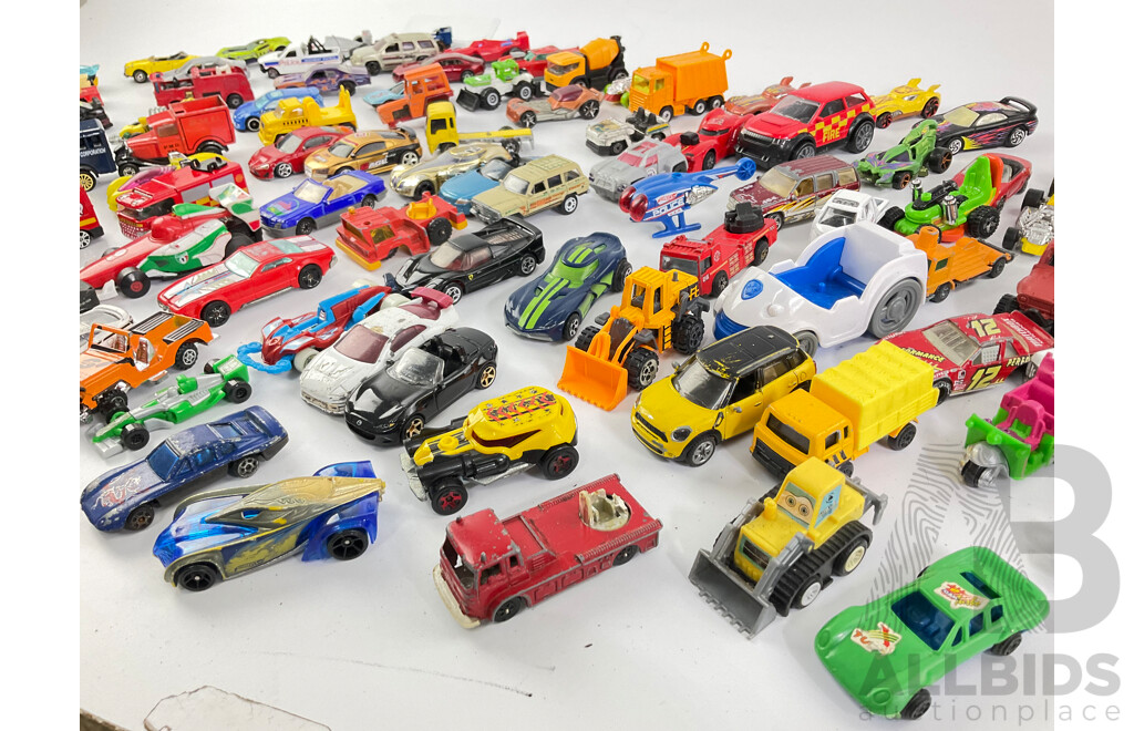 Collection of Diecast Cars Including Matchbox, Hot Wheels and Corgi