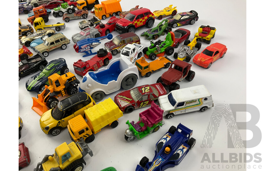 Collection of Diecast Cars Including Matchbox, Hot Wheels and Corgi