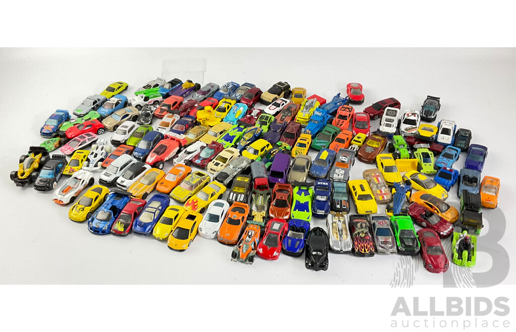 Collection of Diecast Cars Including Matchbox, Hot Wheels and Corgi