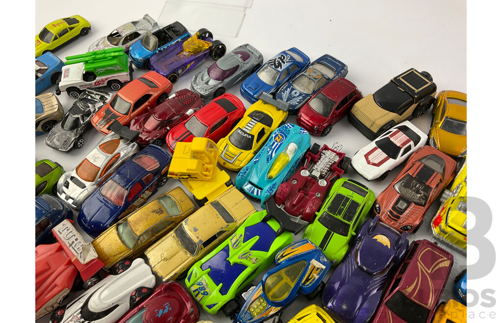 Collection of Diecast Cars Including Matchbox, Hot Wheels and Corgi