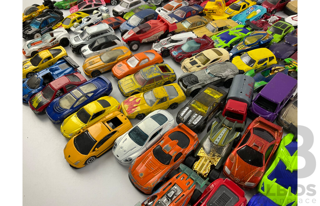 Collection of Diecast Cars Including Matchbox, Hot Wheels and Corgi