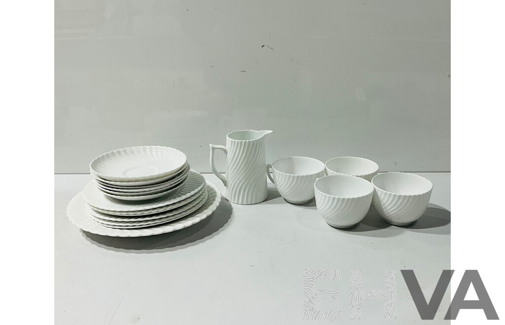 Vintage Englsih Tuscan China 18 Piece Teas Service in Plant Pattern