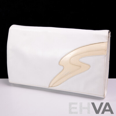 Collection Vintage Handbags Comprising Bambi White Leather, Cream Glomesh, Beige Glomesh Examples, Glomesh Gold Purse and More