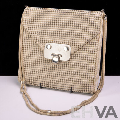 Collection Vintage Handbags Comprising Bambi White Leather, Cream Glomesh, Beige Glomesh Examples, Glomesh Gold Purse and More