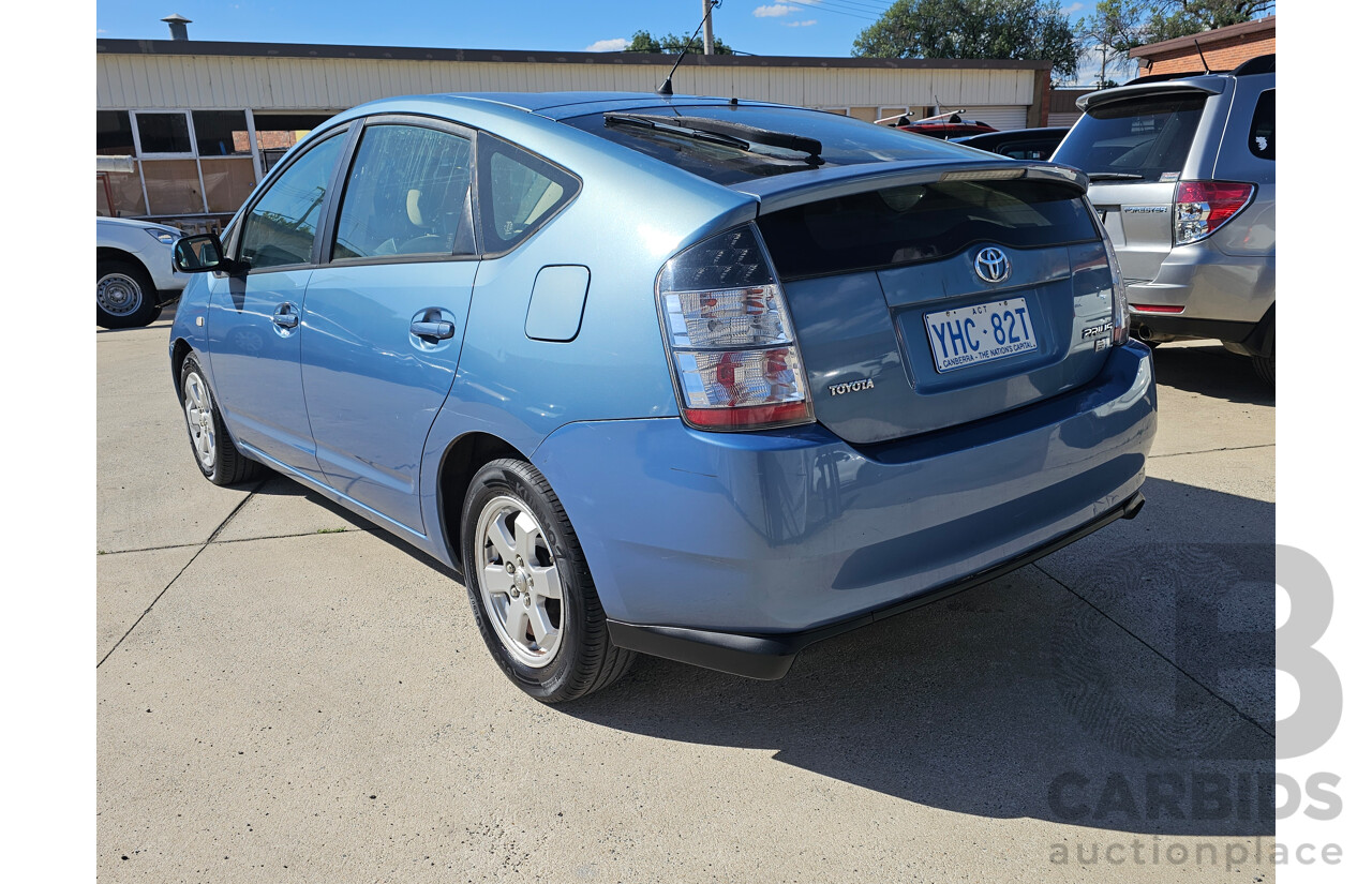 8/2005 Toyota Prius Hybrid NHW20R 5d Hatchback Blue 1.5L