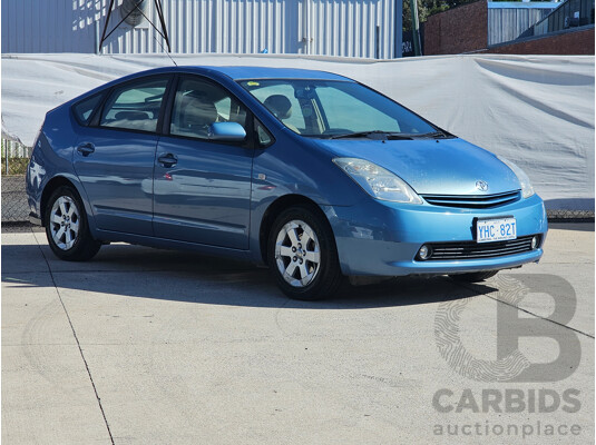 8/2005 Toyota Prius Hybrid NHW20R 5d Hatchback Blue 1.5L