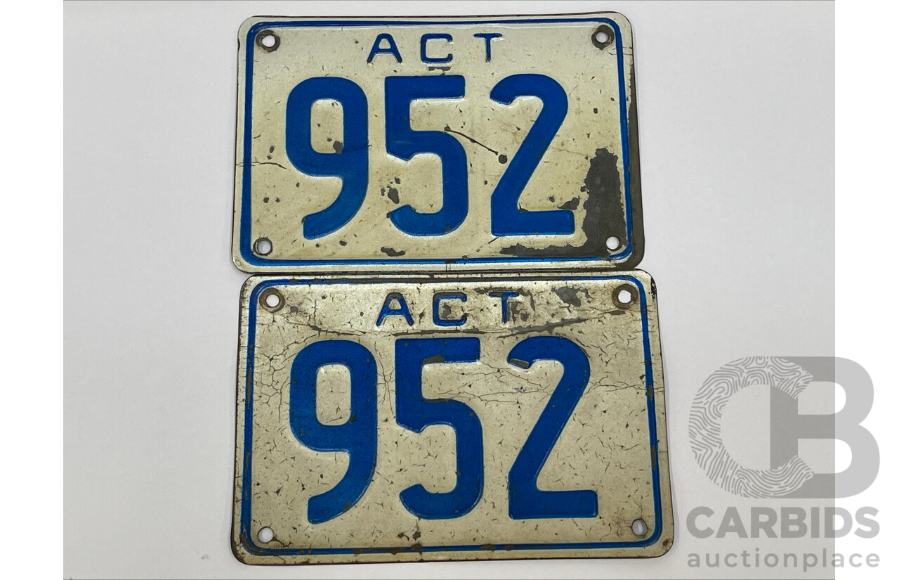 ACT 3 - Digit Motor Vehicle Number Plate - 952