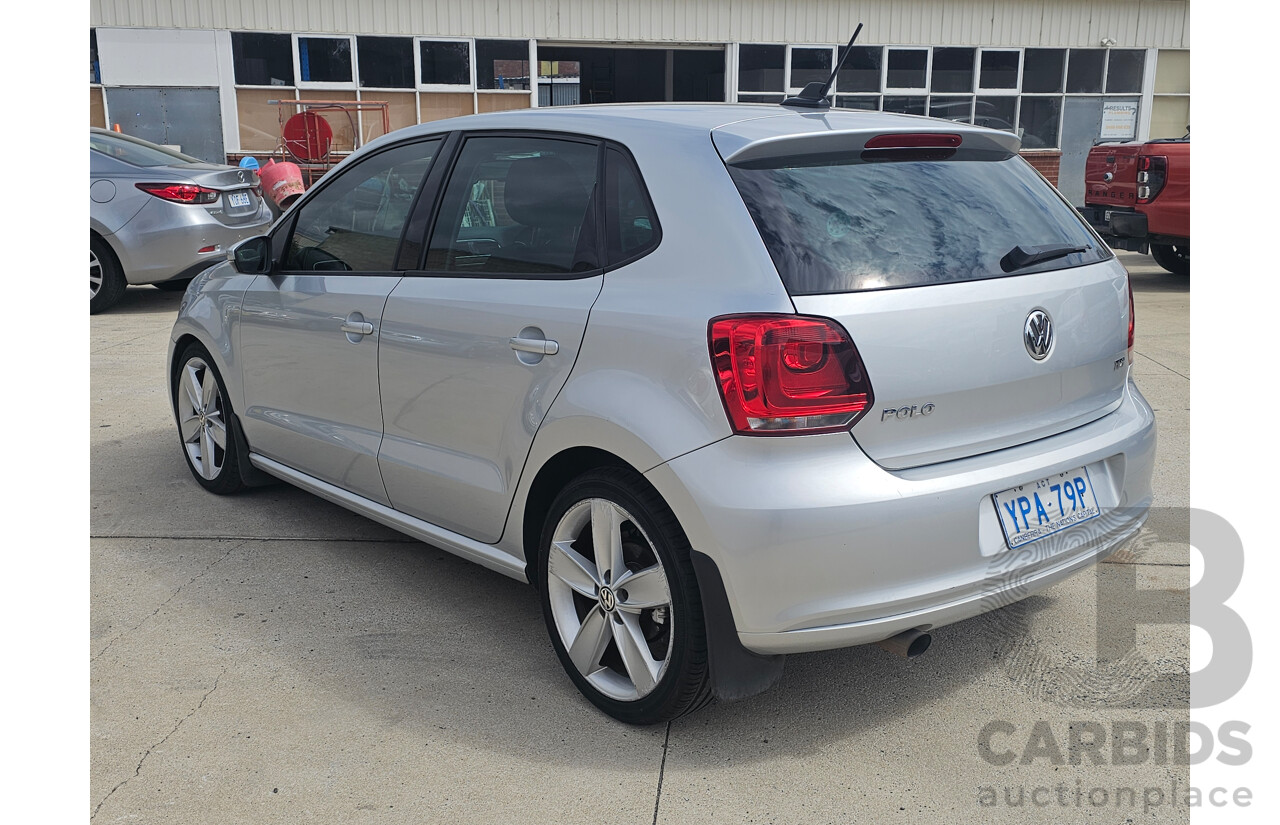 5/2012 Volkswagen Polo 66 TDI Comfortline 6R MY12 5d Hatchback Silver 1.6L