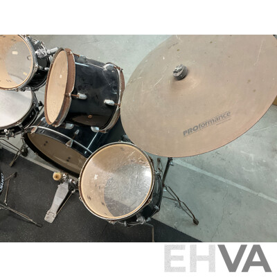 8 Piece VANTAGE Drum Kit