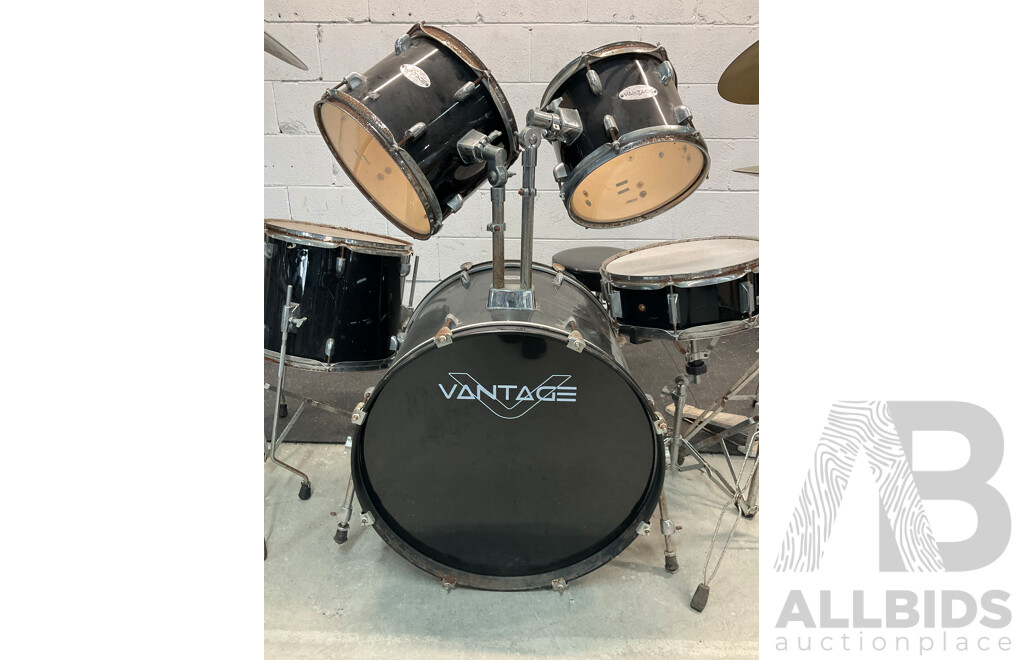 8 Piece VANTAGE Drum Kit