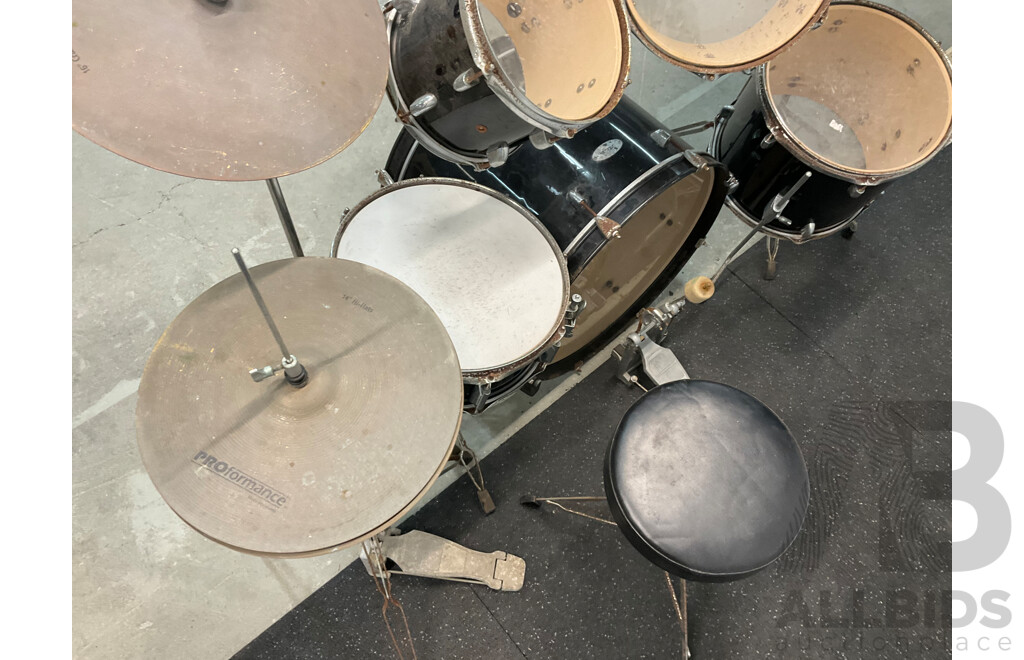 8 Piece VANTAGE Drum Kit