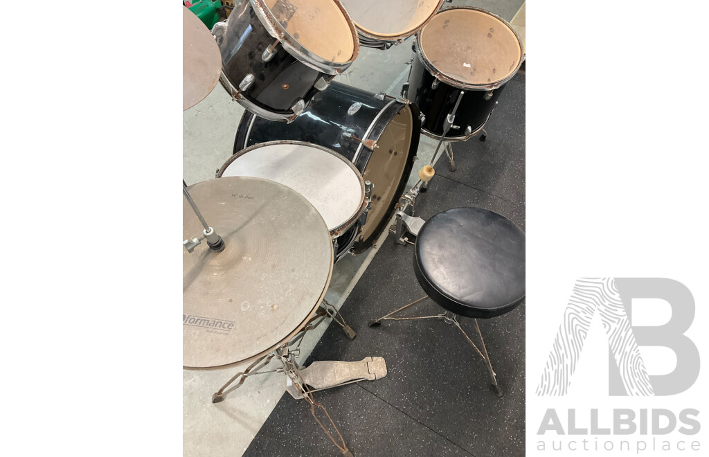 8 Piece VANTAGE Drum Kit