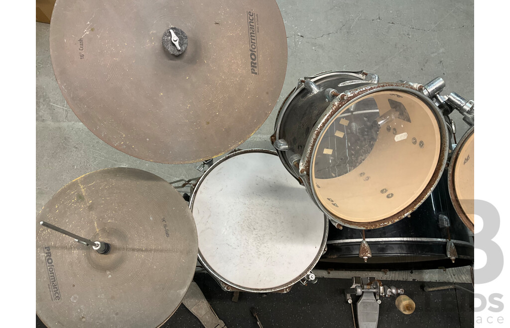 8 Piece VANTAGE Drum Kit