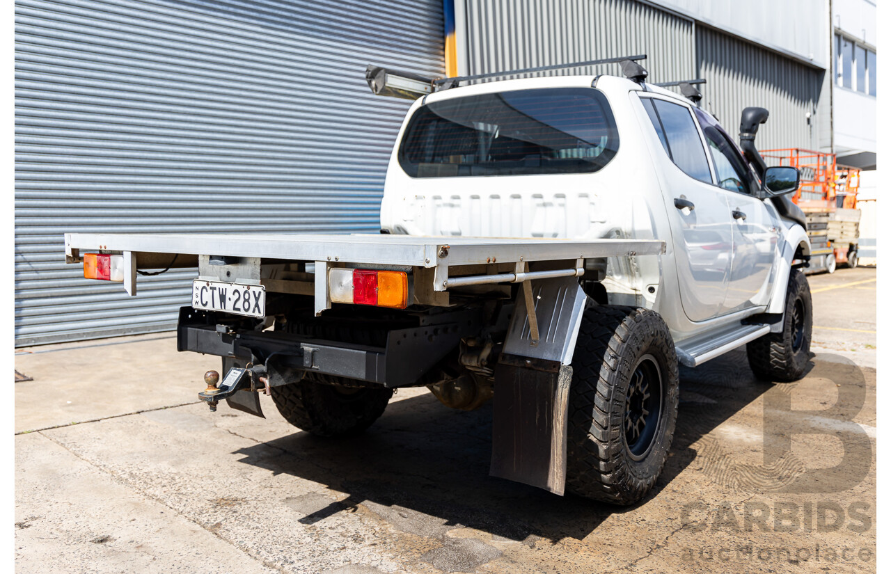 1/2014 Mitsubishi Triton GLX (4x4) MN MY15 Dual Cab Utility Solid White Turbo Diesel 2.5L