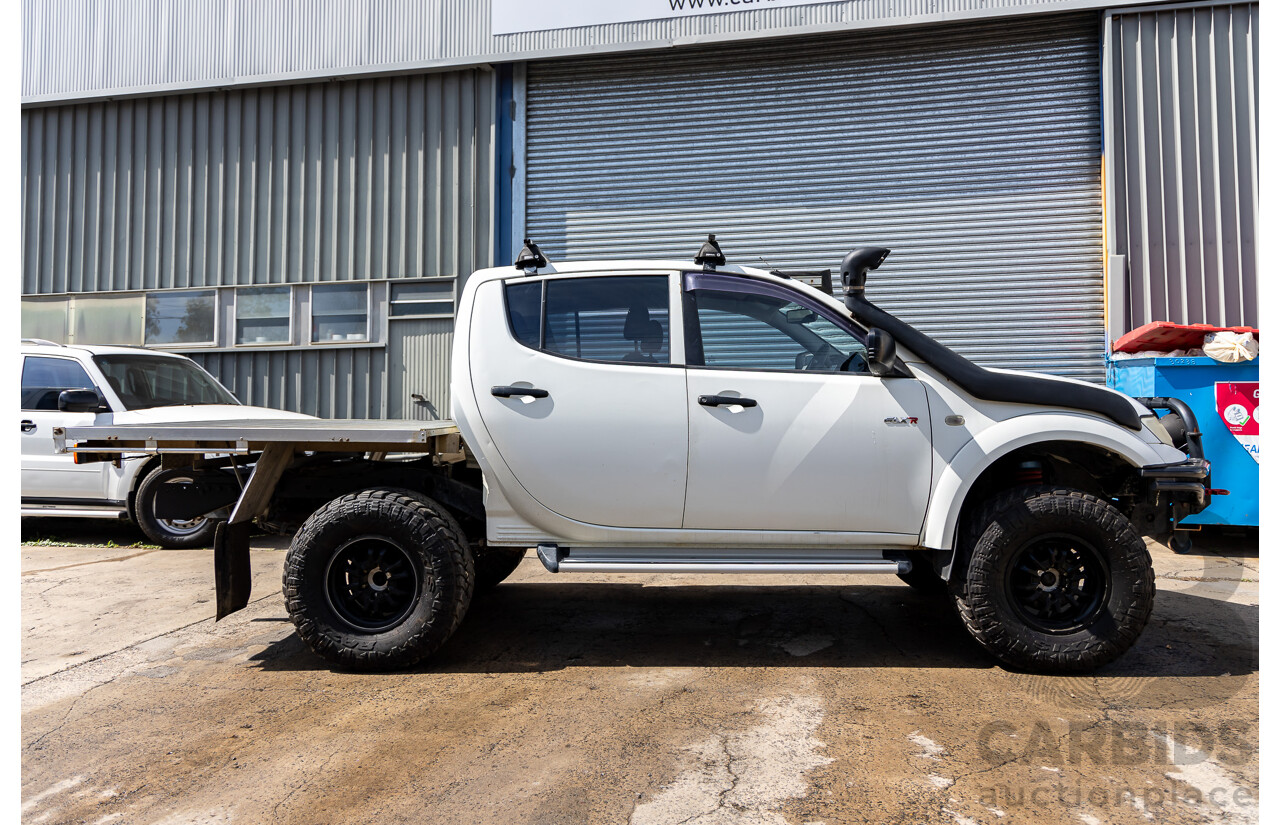 1/2014 Mitsubishi Triton GLX (4x4) MN MY15 Dual Cab Utility Solid White Turbo Diesel 2.5L