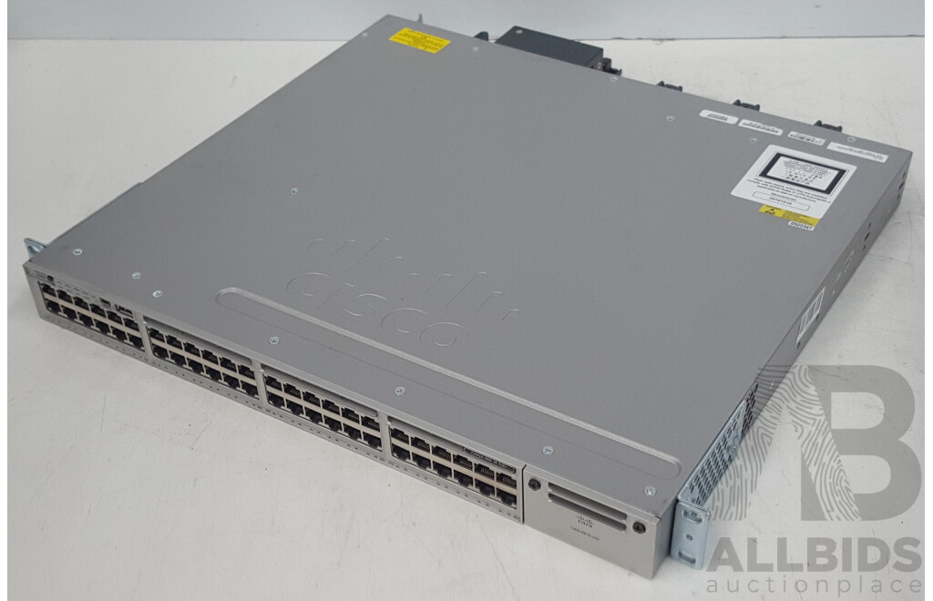 Cisco (WS-C3850-48P-L) Catalyst 3850 48 PoE+ 48-Port Gigabit Switch