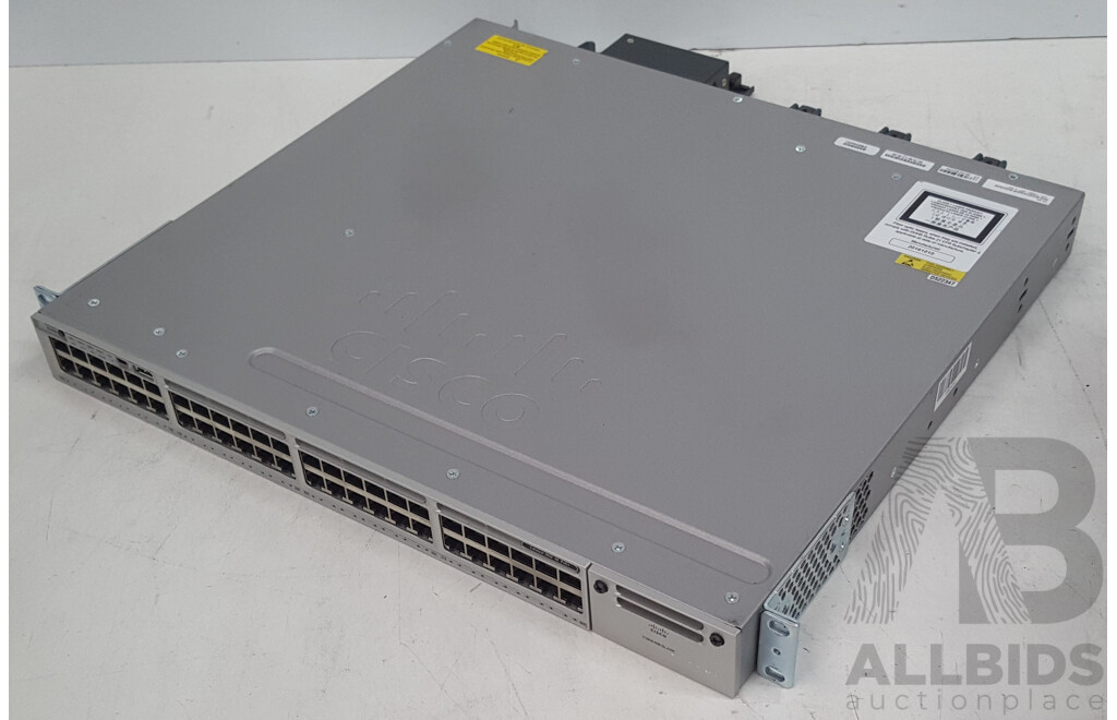 Cisco (WS-C3850-48P-L) Catalyst 3850 48 PoE+ 48-Port Gigabit Switch