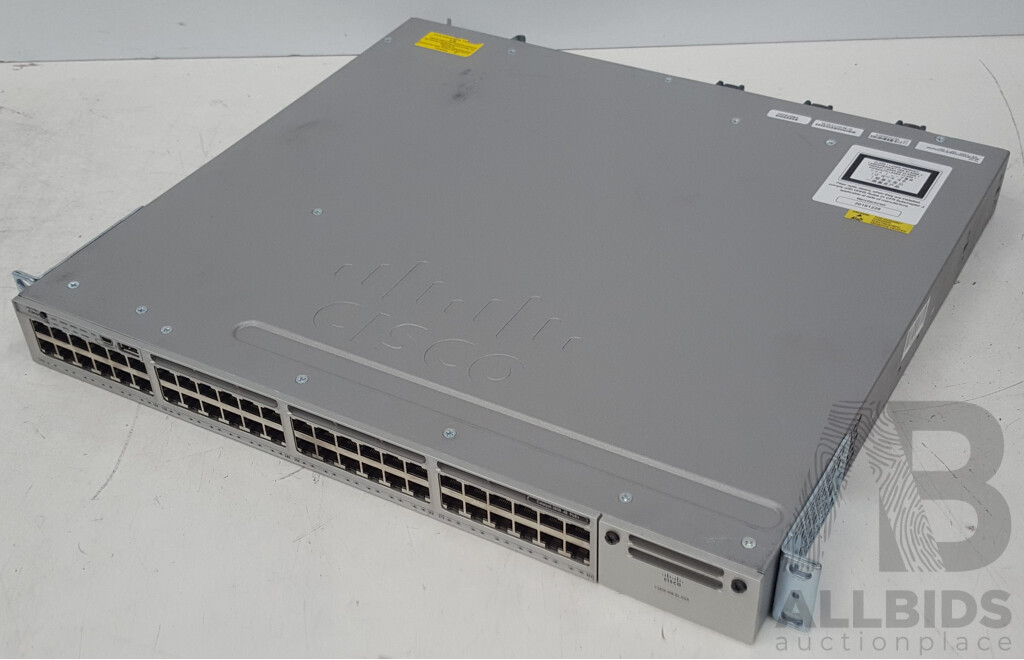 Cisco (WS-C3850-48P-L) Catalyst 3850 48 PoE+ 48-Port Gigabit Switch