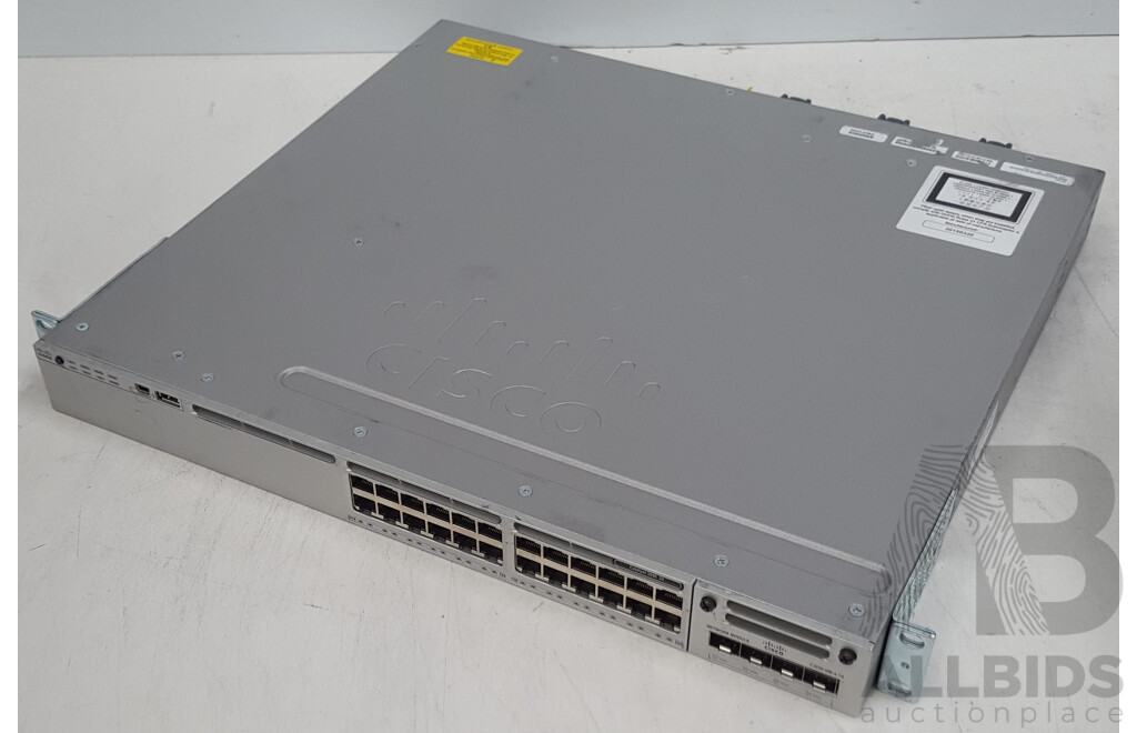 Cisco (WS-C3850-24T-E) Catalyst 3850 24 24-Port Gigabit Switch