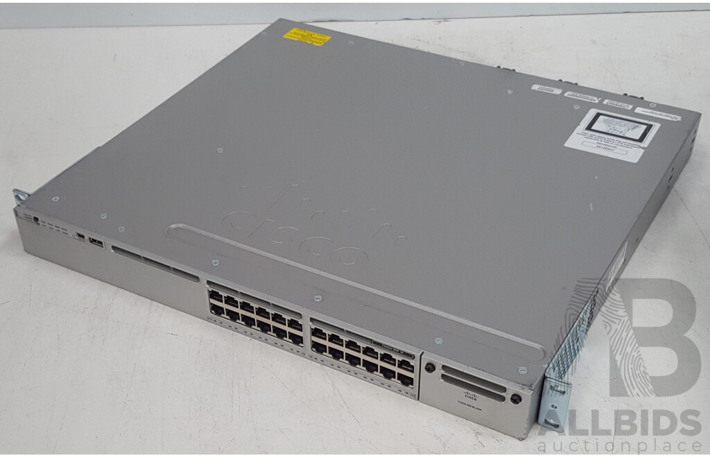 Cisco (WS-C3850-24T-E) Catalyst 3850 24 24-Port Gigabit Switch