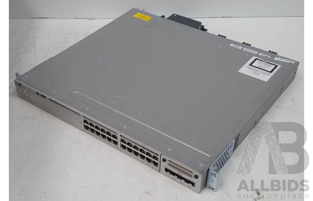 Cisco (WS-C3850-24U-E) Catalyst 3850 24 UPOE 24-Port Gigabit Ethernet Switch