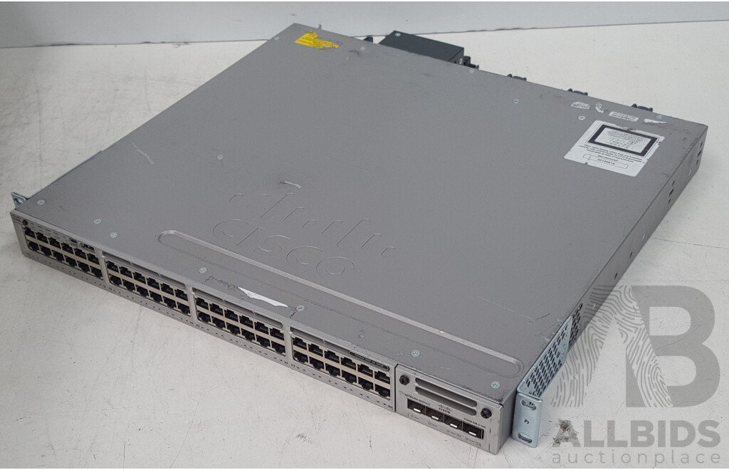 Cisco (WS-C3850-48U) Catalyst 3850 48 UPOE 48-Port Gigabit Ethernet Switch