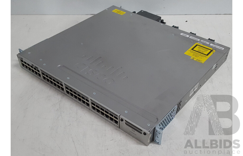 Cisco (WS-C3850-48F-S) Catalyst 3850 48 PoE+ 48-Port Gigabit Switch
