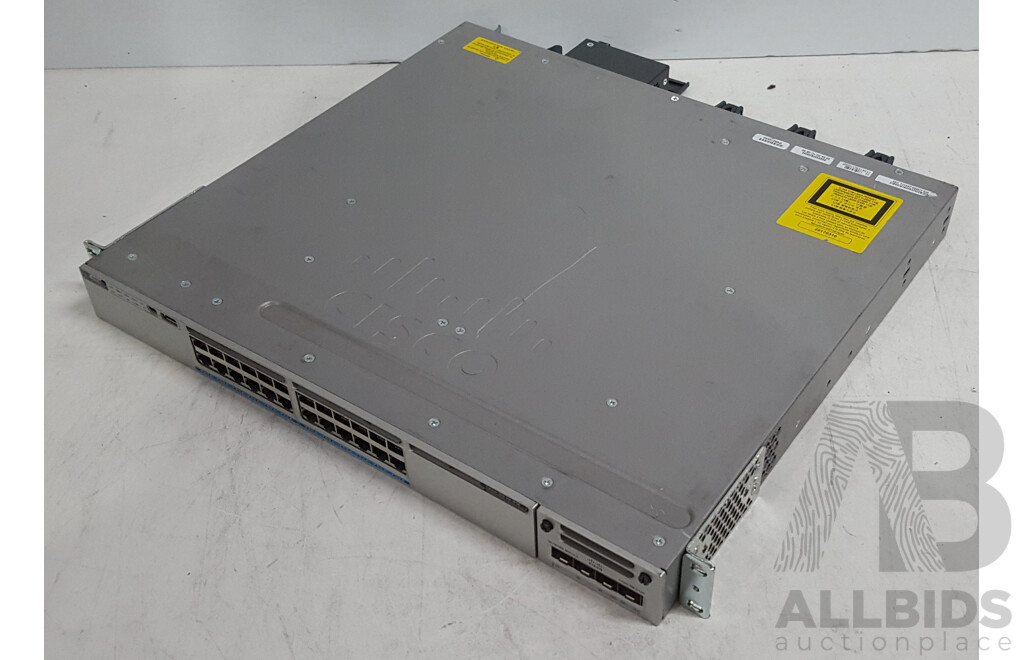 Cisco (WS-C3850-24XU-L) Catalyst 3850-24X UPoE 24-Port 10Gigabit Ethernet Switch