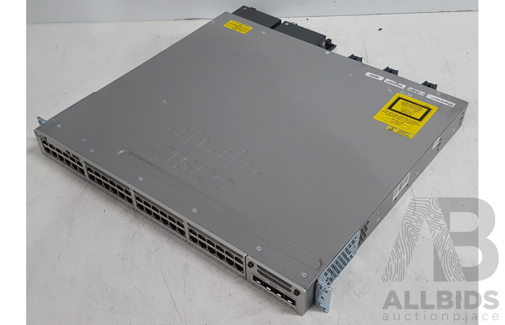 Cisco (WS-C3850-48F-S) Catalyst 3850 48 PoE+ 48-Port Gigabit Switch