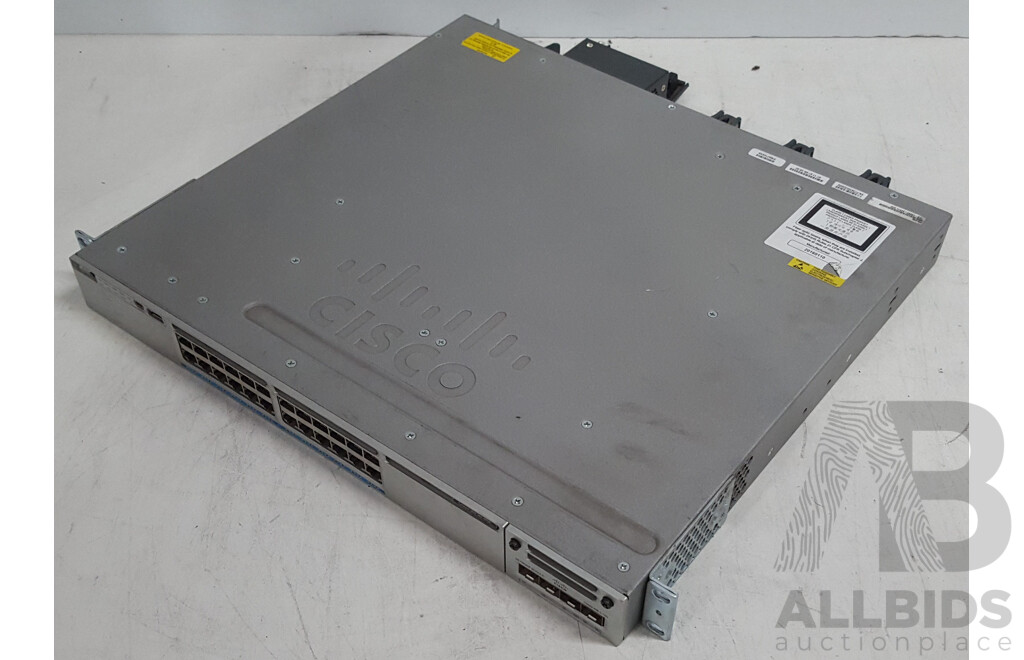 Cisco (WS-C3850-24XUL) Catalyst 3850-24X UPoE 24-Port 10Gigabit Ethernet Switch