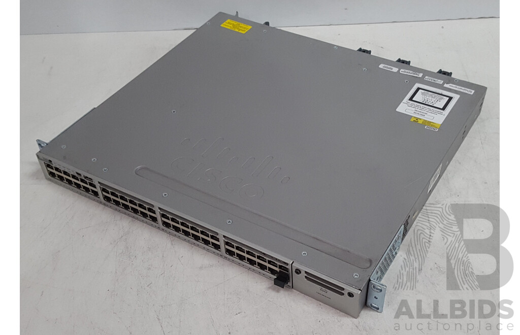 Cisco (WS-C3850-48P-L) Catalyst 3850 48 PoE+ 48-Port Gigabit Switch
