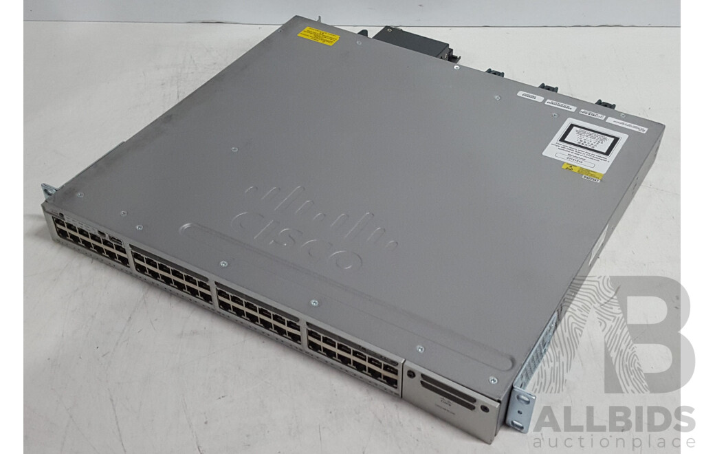 Cisco (WS-C3850-48P-L) Catalyst 3850 48 PoE+ 48-Port Gigabit Switch