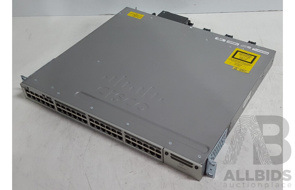 Cisco (WS-C3850-48F-S) Catalyst 3850 48 PoE+ 48-Port Gigabit Switch