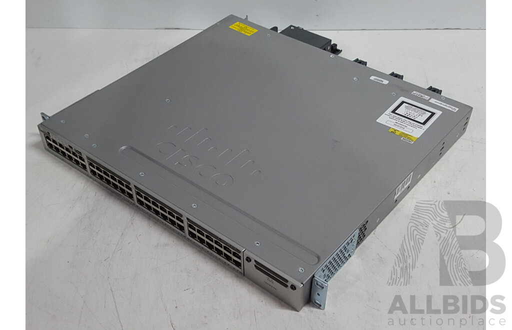 Cisco (WS-C3850-48P-L) Catalyst 3850 48 PoE+ 48-Port Gigabit Switch