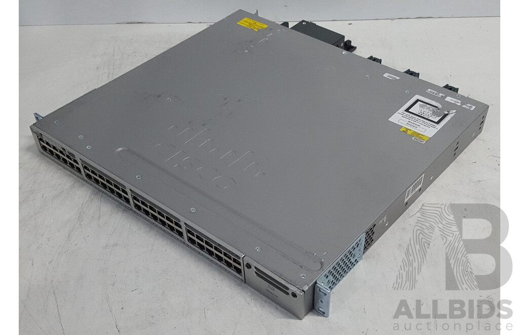 Cisco (WS-C3850-48P-L) Catalyst 3850 48 PoE+ 48-Port Gigabit Switch