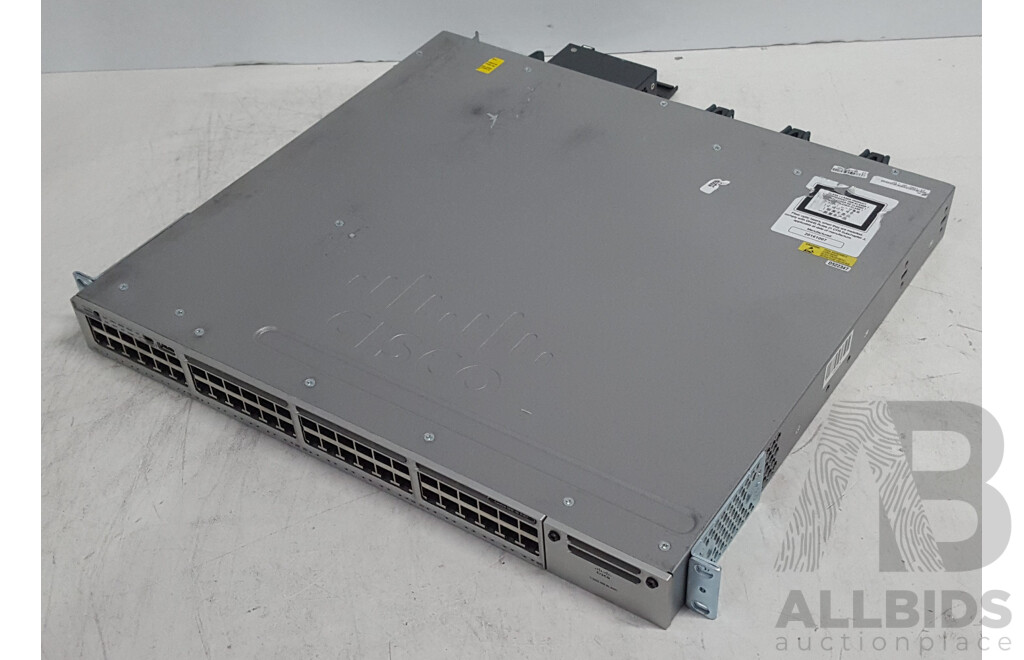 Cisco (WS-C3850-48P-L) Catalyst 3850 48 PoE+ 48-Port Gigabit Switch