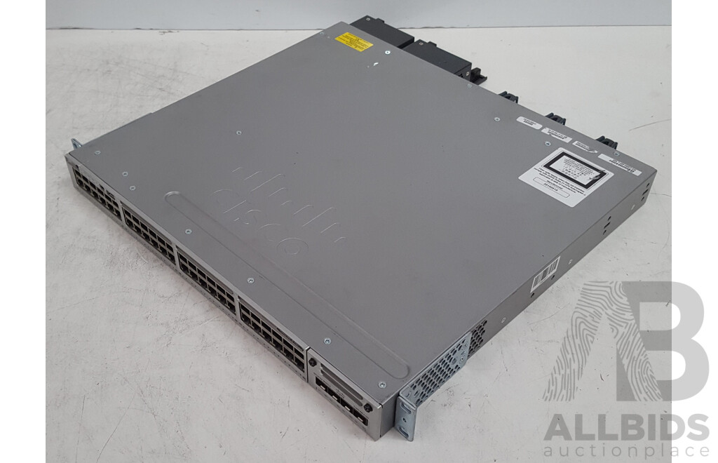 Cisco (WS-C3850-48P-L) Catalyst 3850 48 PoE+ 48-Port Gigabit Switch