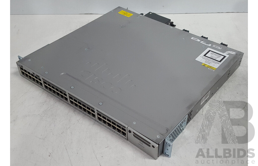 Cisco (WS-C3850-48P-L) Catalyst 3850 48 PoE+ 48-Port Gigabit Switch