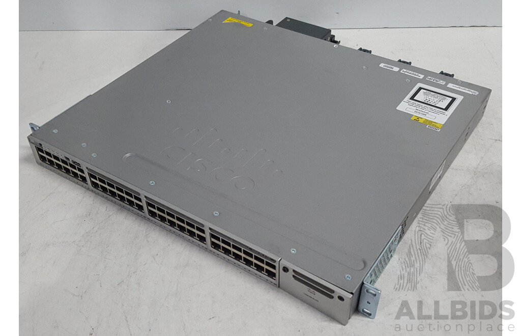 Cisco (WS-C3850-48P-L) Catalyst 3850 48 PoE+ 48-Port Gigabit Switch