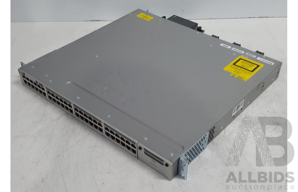 Cisco (WS-C3850-48F-S) Catalyst 3850 48 PoE+ 48-Port Gigabit Switch