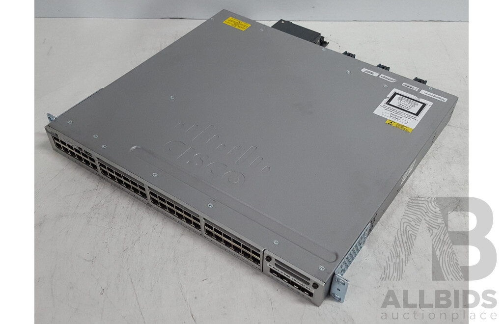 Cisco (WS-C3850-48F-S) Catalyst 3850 48 PoE+ 48-Port Gigabit Switch