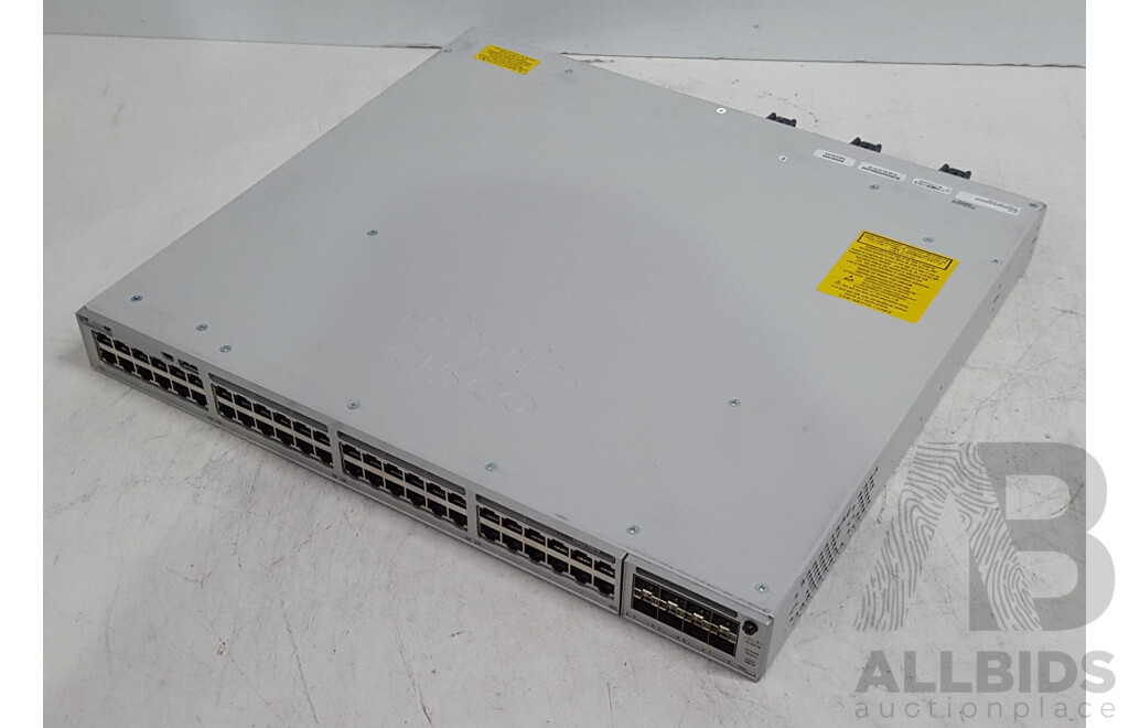 Cisco (C9300-48T-A) Catalyst 9300 48 48-Port Gigabit Switch