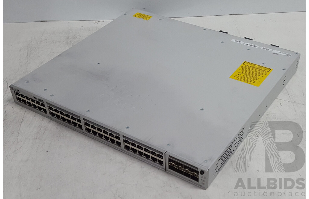 Cisco (C9300-48T-A) Catalyst 9300 48 48-Port Gigabit Switch